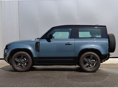 LAND ROVER DEFENDER - 7