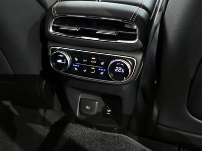 2021 Genesis GV80 thumbnail 19