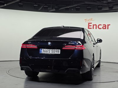 BMW 5 SERIES - 4