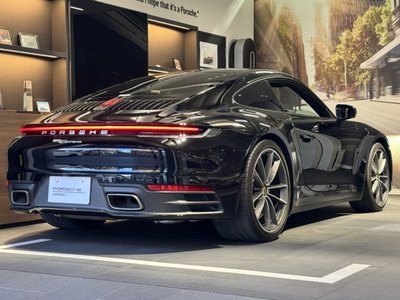 PORSCHE 911 - 4