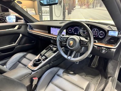 PORSCHE 911 - 8