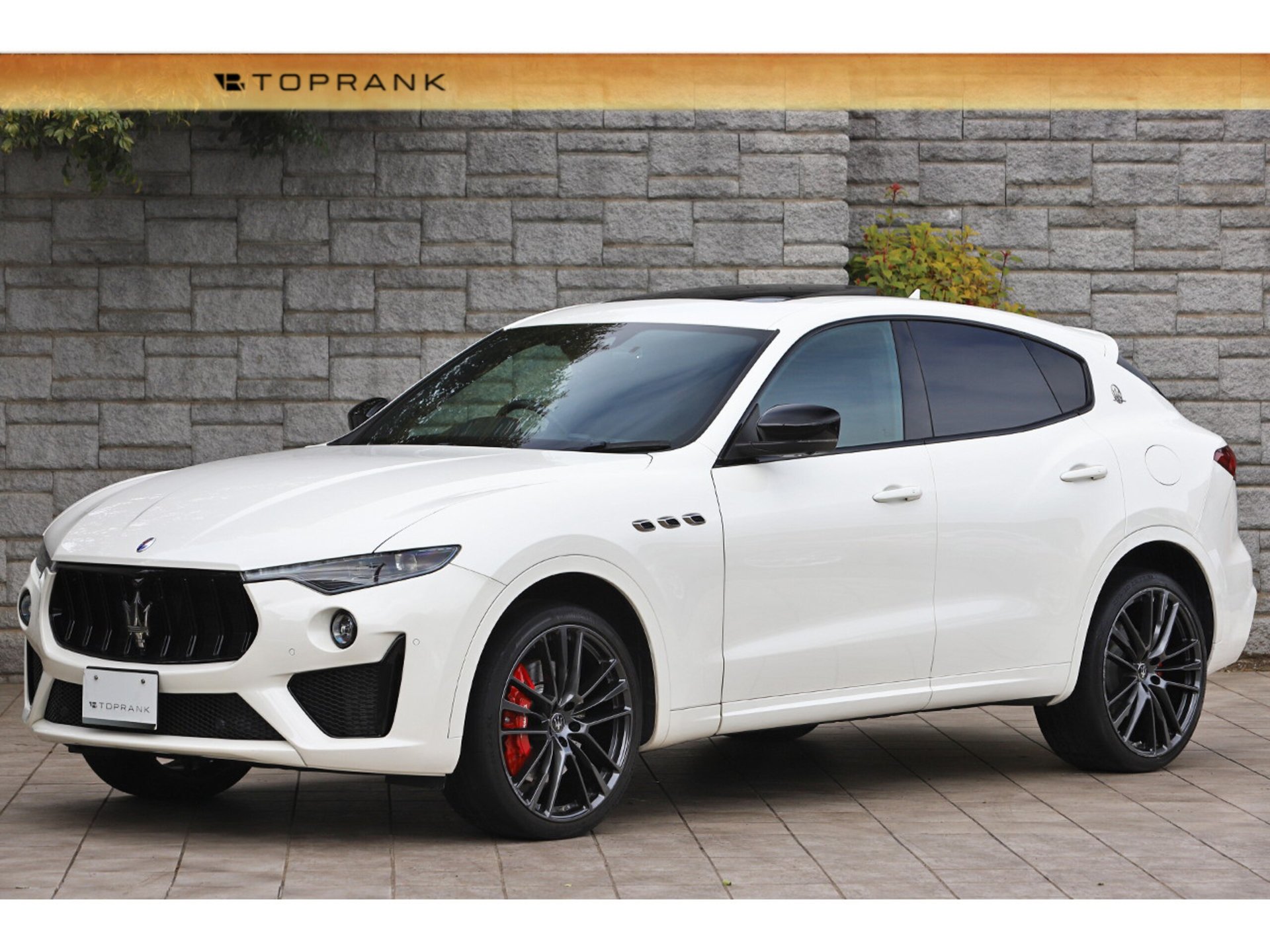 MASERATI LEVANTE - View 1
