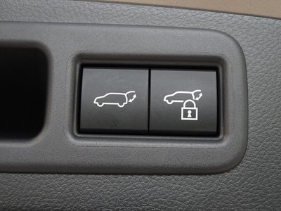 2025 Lexus RX thumbnail 24