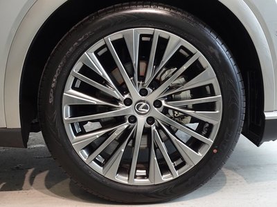 2025 Lexus RX thumbnail 21