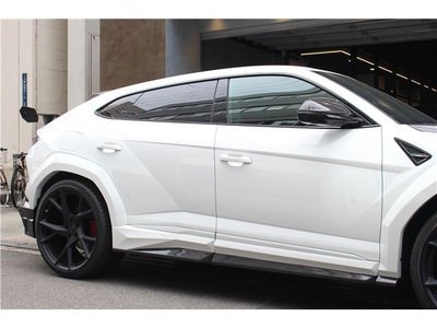 2020 Lamborghini URUS photo 10