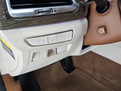 2021 Genesis G90 thumbnail 27