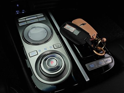 GENESIS G80 (RG3) - 9