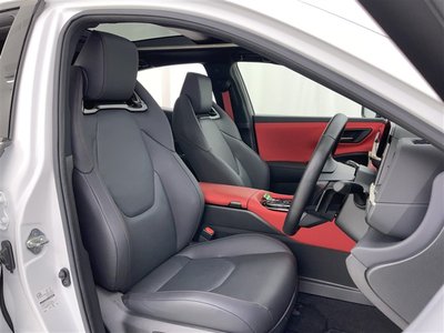 صورة 28 لـ 2024 Toyota CROWN SPORT