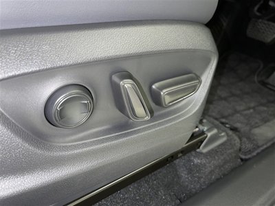 صورة 29 لـ 2024 Toyota CROWN SPORT