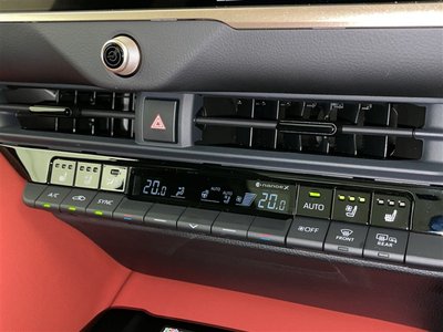 صورة 14 لـ 2024 Toyota CROWN SPORT