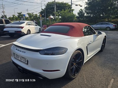 صورة 8 لـ 2019 Porsche 718