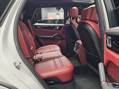 2022 Porsche CAYENNE 缩略图 17