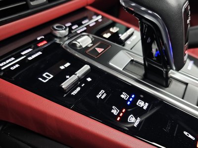 2022 Porsche CAYENNE 缩略图 27