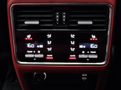 2022 Porsche CAYENNE 缩略图 28