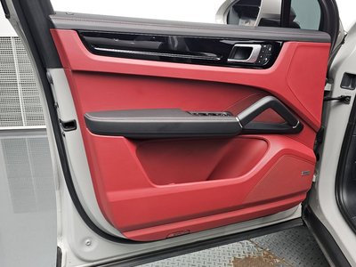 2022 Porsche CAYENNE 缩略图 14