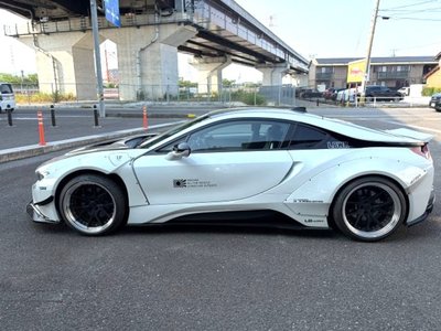 2016 BMW I8 缩略图 25
