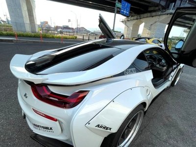 2016 BMW I8 缩略图 46