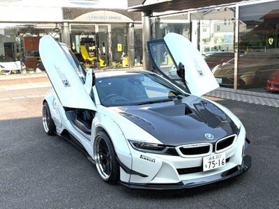 2016 BMW I8 — фото 9