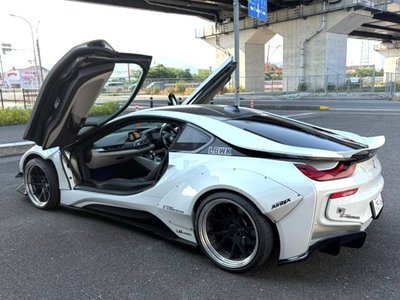 2016 BMW I8 缩略图 14