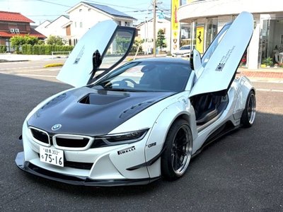 2016 BMW I8 缩略图 11
