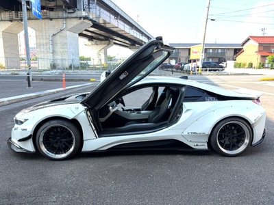 2016 BMW I8 缩略图 13