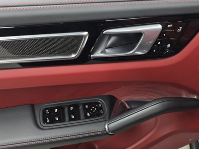 2020 Porsche CAYENNE 缩略图 24