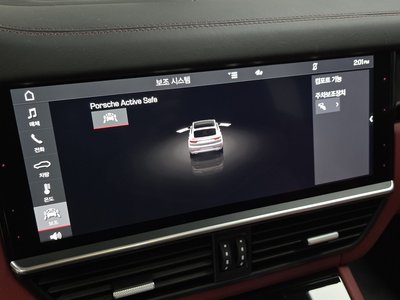 2020 Porsche CAYENNE 缩略图 22