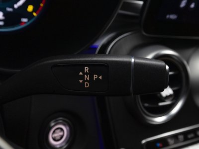 MERCEDES-BENZ GLC - 9