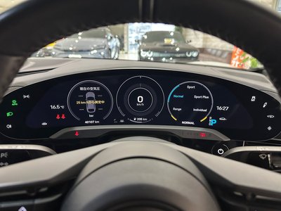 2023 Porsche TAYCAN — миниатюра 81