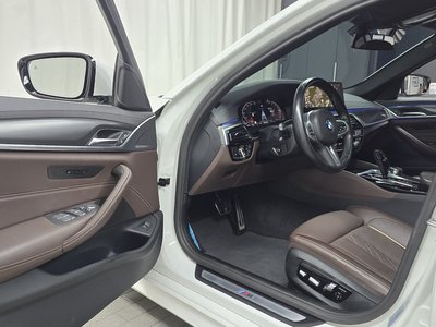 صورة مصغرة 13 لـ 2022 BMW 5 SERIES