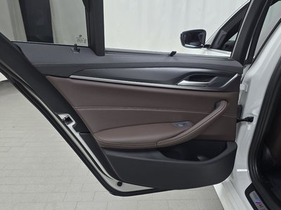صورة مصغرة 15 لـ 2022 BMW 5 SERIES