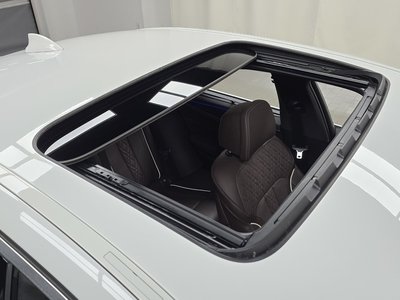 صورة مصغرة 26 لـ 2022 BMW 5 SERIES