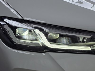 صورة 9 لـ 2022 BMW 5 SERIES