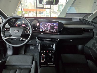 2025 AUDI Q6 E-TRON — фото 5