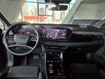 2025 AUDI Q6 E-TRON — фото 9