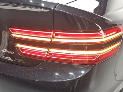 GENESIS G80 (RG3) - 10