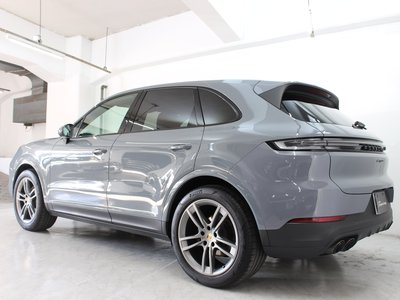 PORSCHE CAYENNE - 8