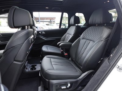 2024 BMW X7 缩略图 24