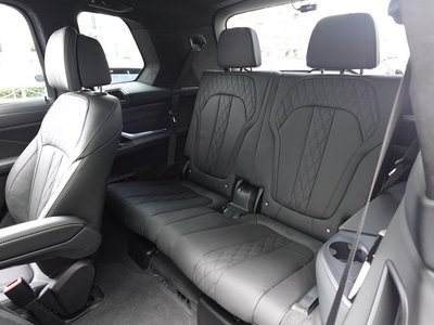 2024 BMW X7 缩略图 26