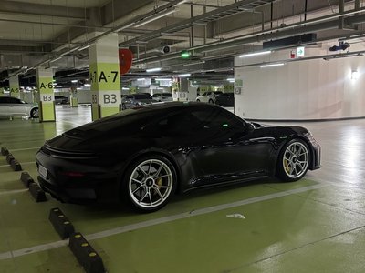 PORSCHE 911 - 3