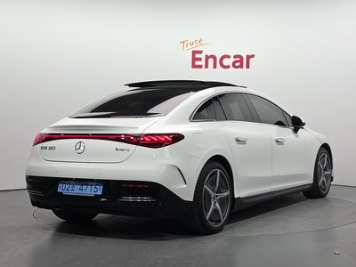 MERCEDES-BENZ EQE - 4