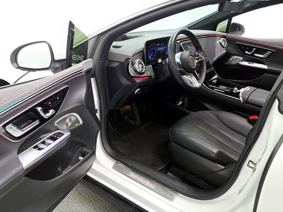 MERCEDES-BENZ EQE - 10