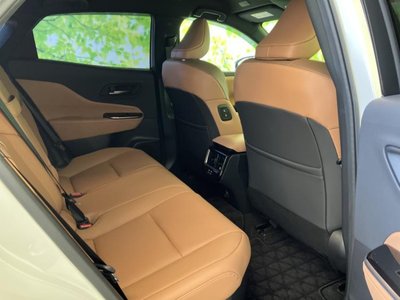 TOYOTA CROWN SPORT - 6