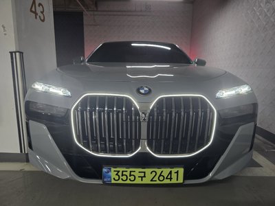 BMW 7 SERIES - 1