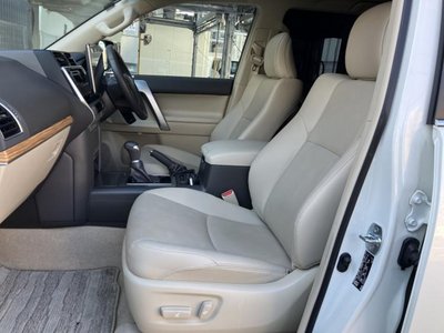 TOYOTA LAND CRUISER PRADO - 7