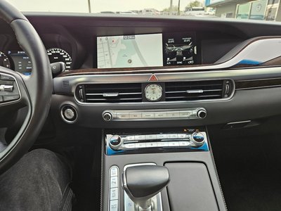 صورة مصغرة 13 لـ 2021 Genesis G90