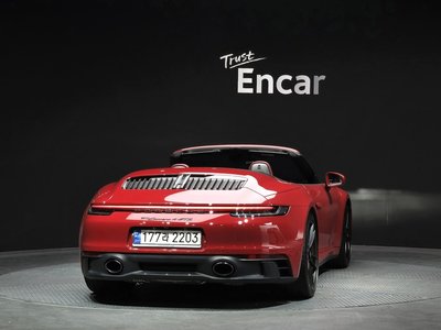 PORSCHE 911 - 4