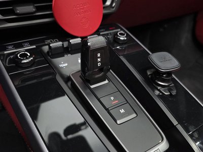 PORSCHE 911 - 9