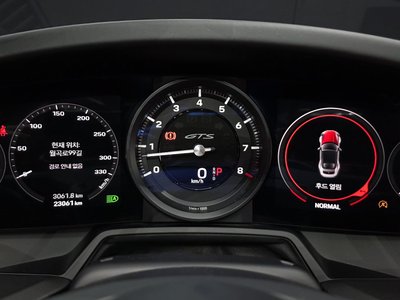 PORSCHE 911 - 8