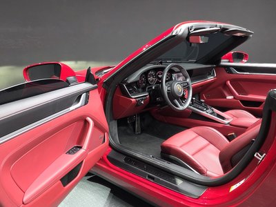 PORSCHE 911 - 10